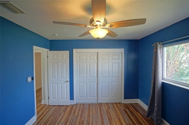 7325 10TH STREET N, St Petersburg, FL 33702