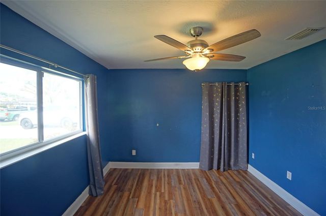 7325 10TH STREET N, St Petersburg, FL 33702