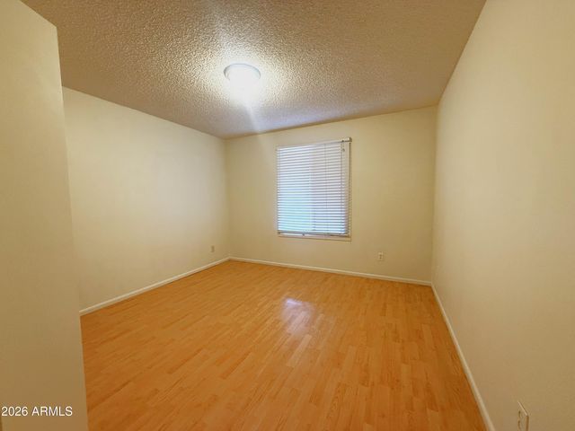 1904 E GREENWAY Drive, Tempe, AZ 85282