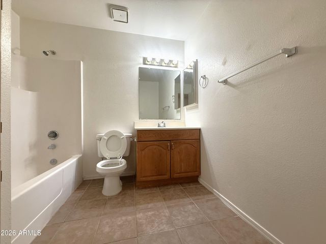 1904 E GREENWAY Drive, Tempe, AZ 85282