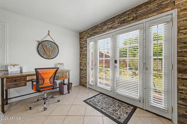 1221 E MESCAL Street, Phoenix, AZ 85020