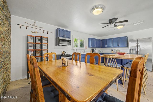 1221 E MESCAL Street, Phoenix, AZ 85020