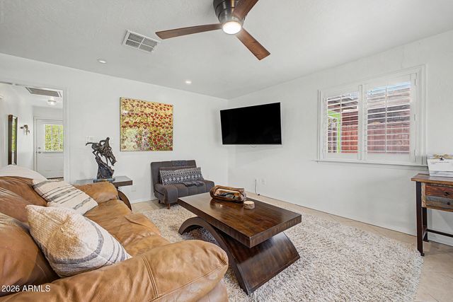1221 E MESCAL Street, Phoenix, AZ 85020