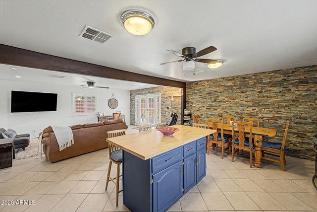 1221 E MESCAL Street, Phoenix, AZ 85020