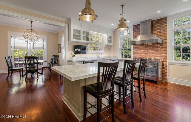 12 E Barrett Road, Pinehurst, NC 28374