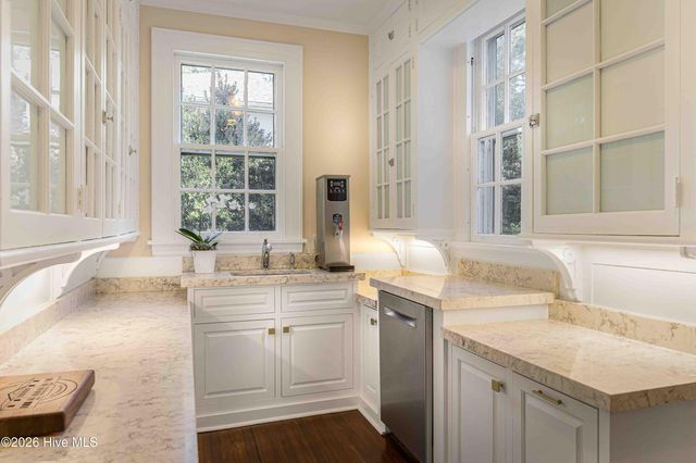 12 E Barrett Road, Pinehurst, NC 28374