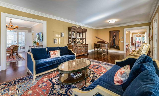 12 E Barrett Road, Pinehurst, NC 28374