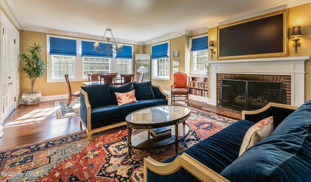 12 E Barrett Road, Pinehurst, NC 28374