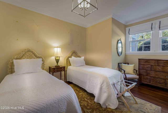 12 E Barrett Road, Pinehurst, NC 28374