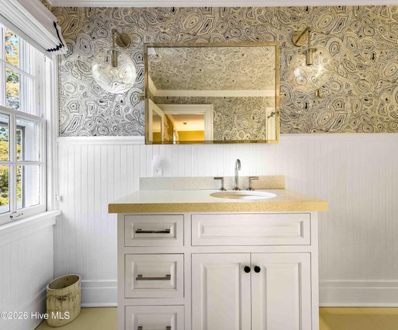 12 E Barrett Road, Pinehurst, NC 28374