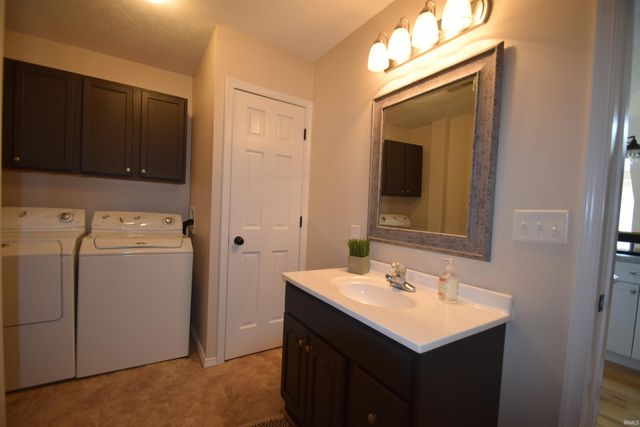 10272 SOUTH CHANNEL Drive, Syracuse, IN 46567