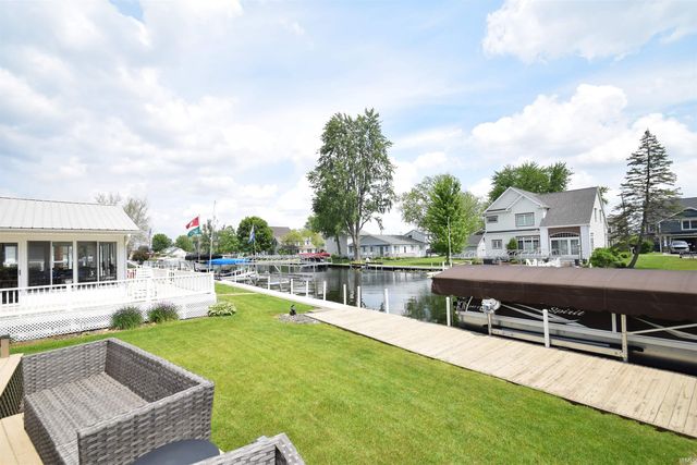 10272 SOUTH CHANNEL Drive, Syracuse, IN 46567