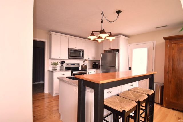 10272 SOUTH CHANNEL Drive, Syracuse, IN 46567
