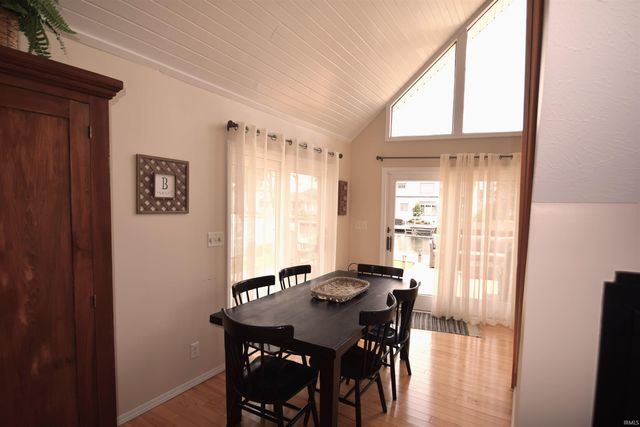 10272 SOUTH CHANNEL Drive, Syracuse, IN 46567