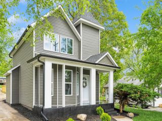 2917 2nd Avenue, Des Moines, IA 50313