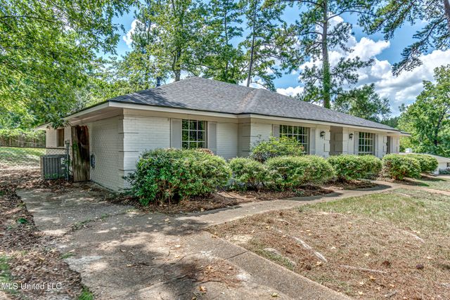 107 Woodgate Drive, Brandon, MS 39042