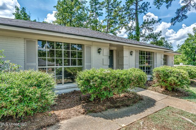 107 Woodgate Drive, Brandon, MS 39042