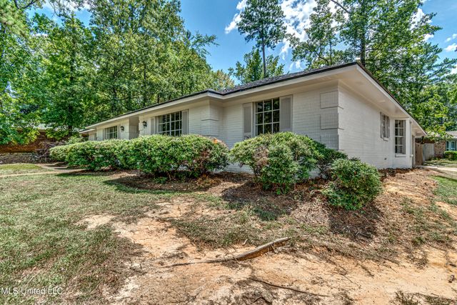 107 Woodgate Drive, Brandon, MS 39042