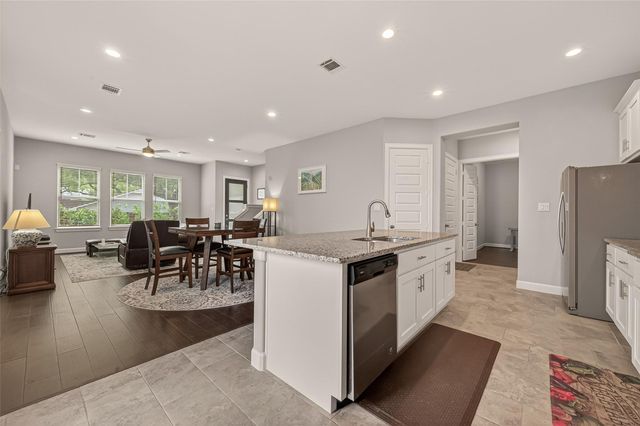 5202 Chandler Street, Houston, TX 77007