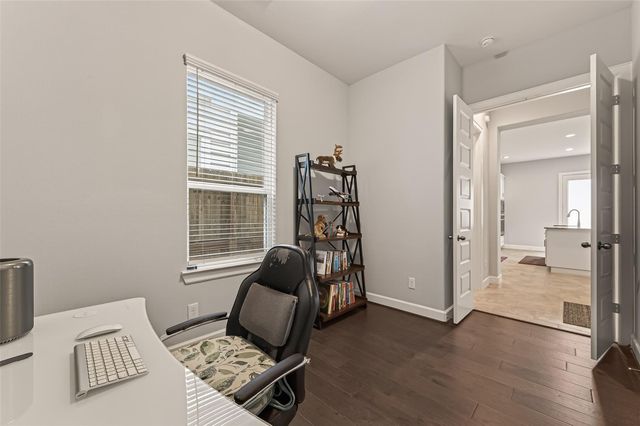 5202 Chandler Street, Houston, TX 77007