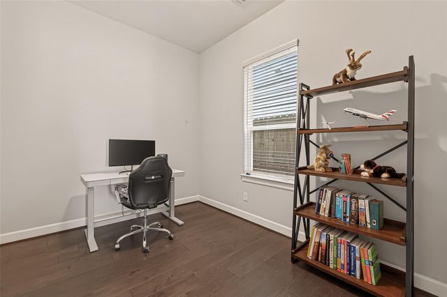 5202 Chandler Street, Houston, TX 77007