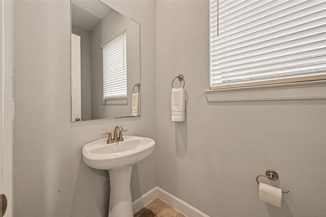 5202 Chandler Street, Houston, TX 77007