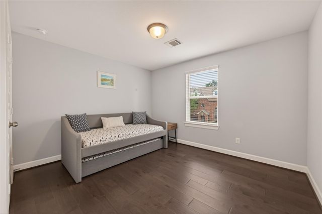 5202 Chandler Street, Houston, TX 77007