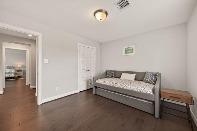 5202 Chandler Street, Houston, TX 77007