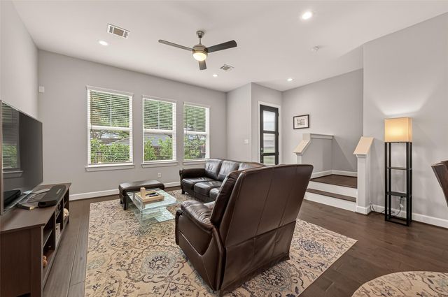 5202 Chandler Street, Houston, TX 77007