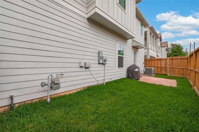 5202 Chandler Street, Houston, TX 77007