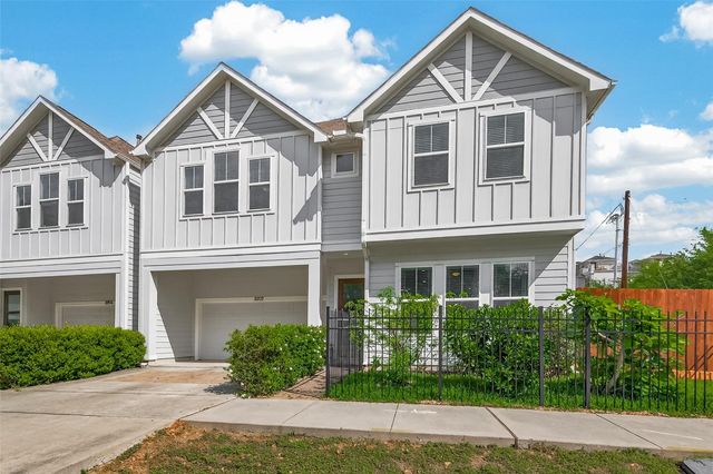 5202 Chandler Street, Houston, TX 77007