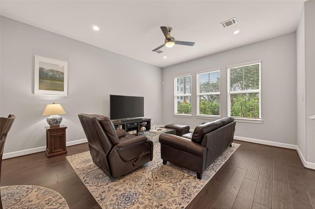 5202 Chandler Street, Houston, TX 77007