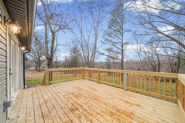 1402 Cagle Rd, Ashland City, TN 37015