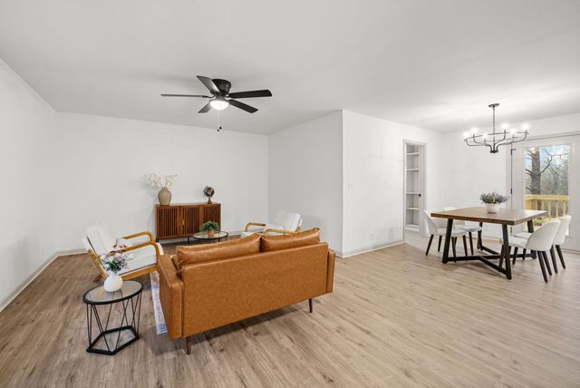 1402 Cagle Rd, Ashland City, TN 37015