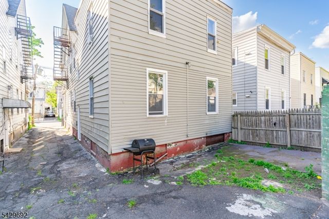 200 Munn Ave, Irvington Twp., NJ 07111