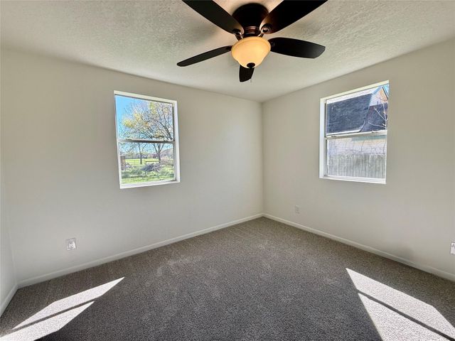 111 4th Street, Brazoria, TX 77422