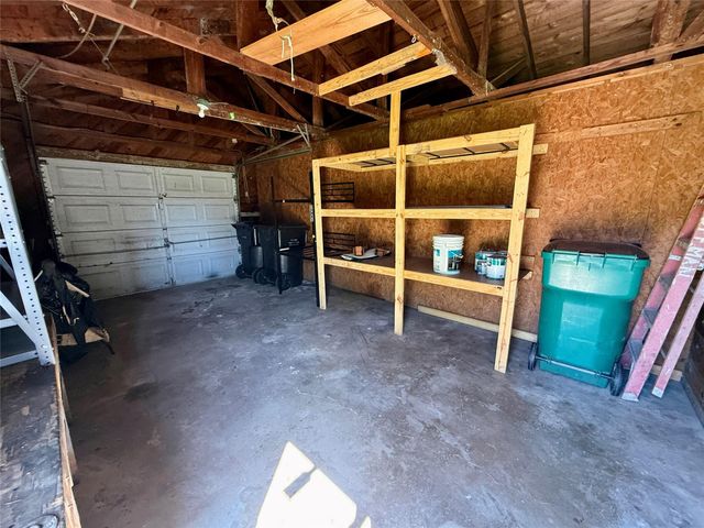 111 4th Street, Brazoria, TX 77422