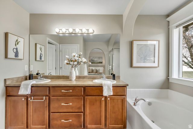 2172 W RIFLEMAN DR, Farmington, UT 84025