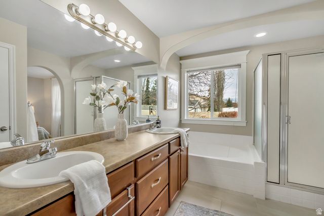 2172 W RIFLEMAN DR, Farmington, UT 84025