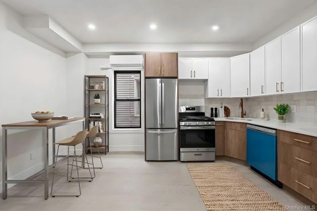 1024 E 226th Street, Bronx, NY 10466