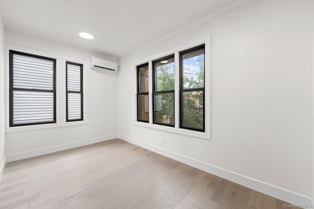 1024 E 226th Street, Bronx, NY 10466