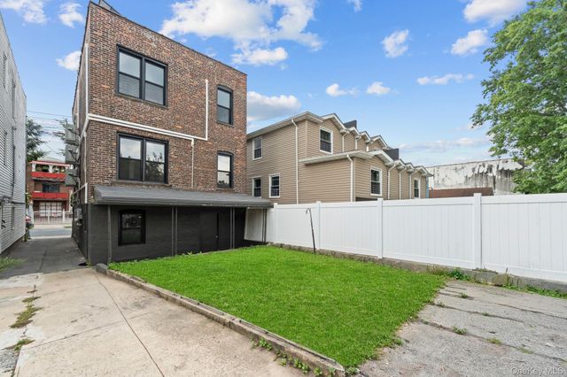1024 E 226th Street, Bronx, NY 10466