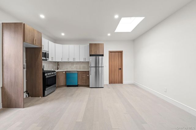 1024 E 226th Street, Bronx, NY 10466