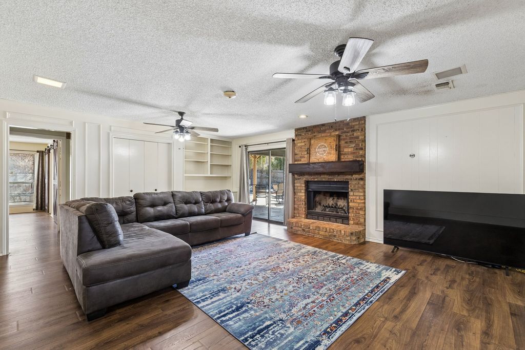 7304 Old Mill Run, Fort Worth, TX 76133 — photo 3