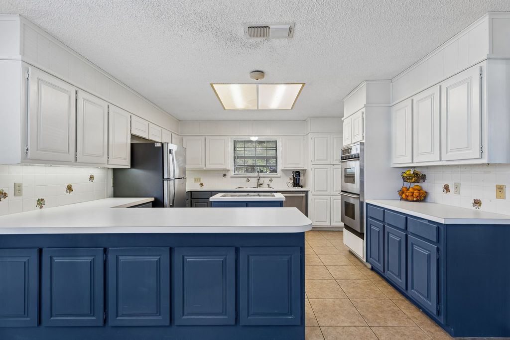 7304 Old Mill Run, Fort Worth, TX 76133 — photo 4