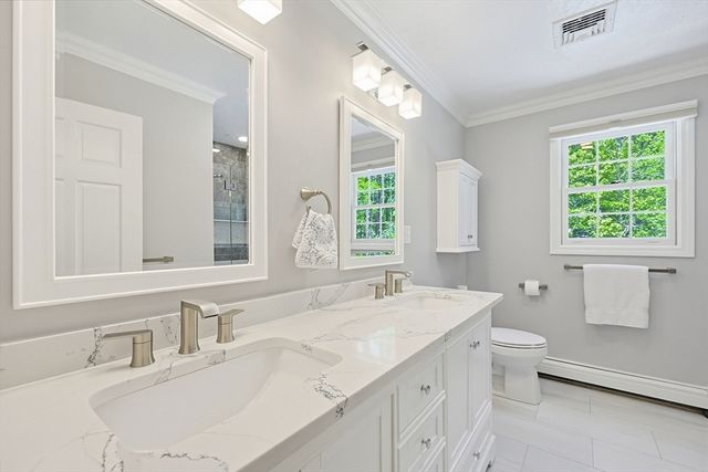 5 Hickory Dr, Medfield, MA 02052
