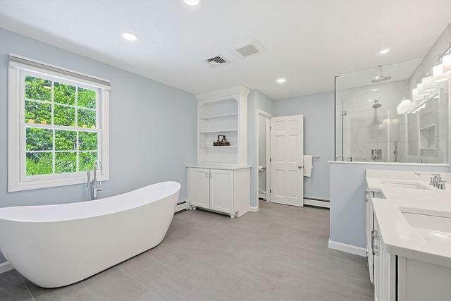 5 Hickory Dr, Medfield, MA 02052