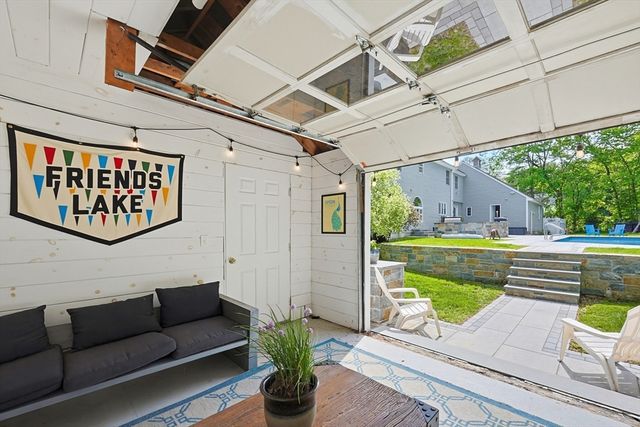 5 Hickory Dr, Medfield, MA 02052