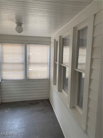 18606 Cherokee Avenue, Cleveland, OH 44119