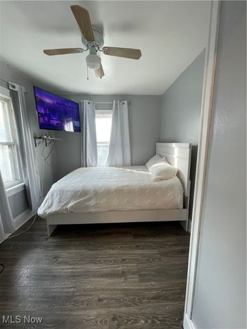 18606 Cherokee Avenue, Cleveland, OH 44119